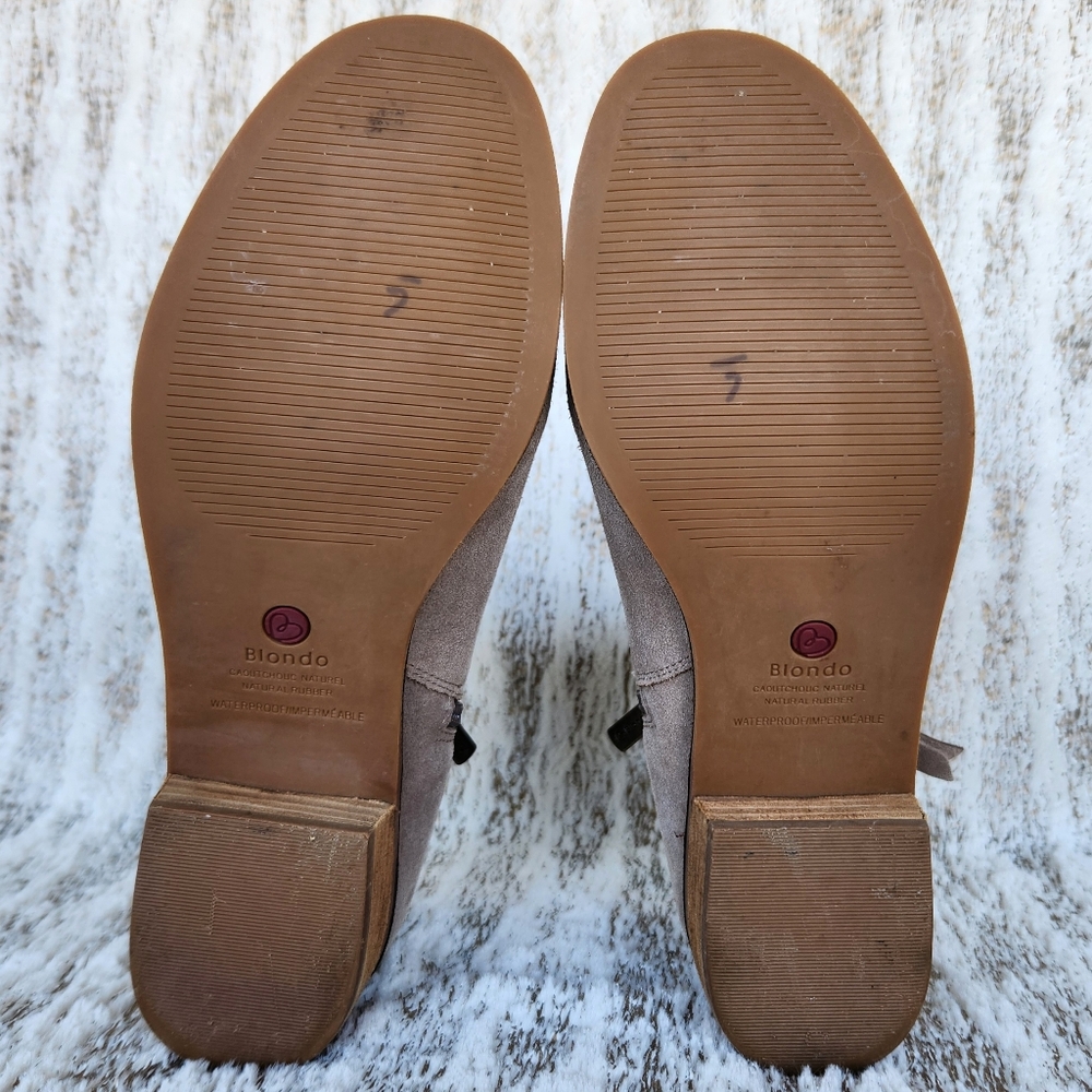 Blondo "Linda" Waterproof Beige Taupe Tan Suede Ankle Bootie | Women's Size 9.5 - Picture 9 of 12